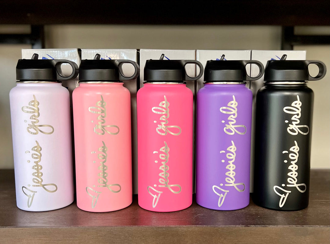Chiloquin students use laser etcher to personalize water bottles